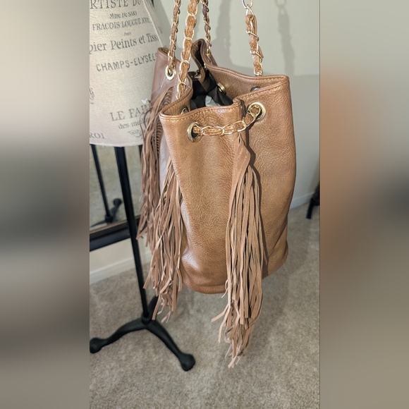 Brown Fringe Leather Tote Bag (M/L) - Picture 5 of 13